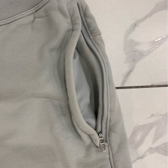 Lululemon Relaxed-Fit French Terry Short 9" Men’s Large Gray Athleisure - Picture 7 of 9